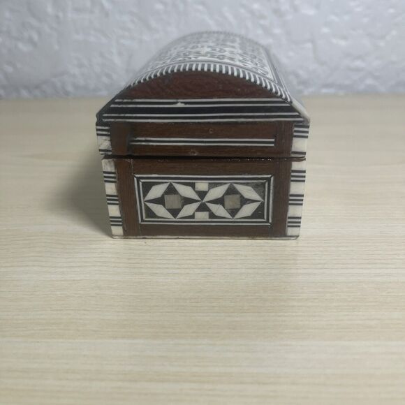 Egyptian Inlaid Mother of Pearl Mosaic Beechwood 4” Hinged Trinket Box Lined - Picture 5 of 7
